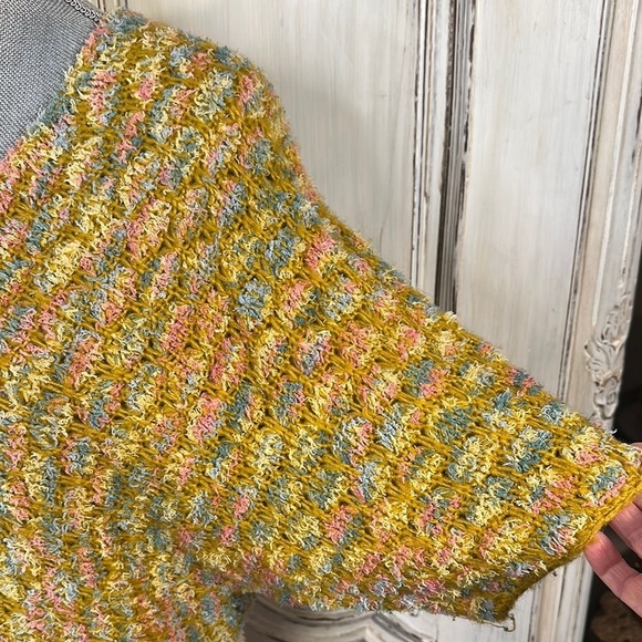 Maude Multicolor Knit Women's Top - Picture 4 of 9